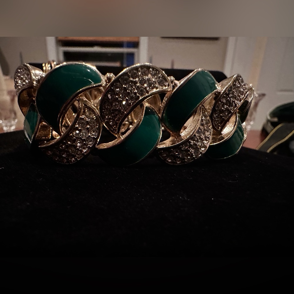 Coldwater creek stretch bracelet with green enamel and clear stones
